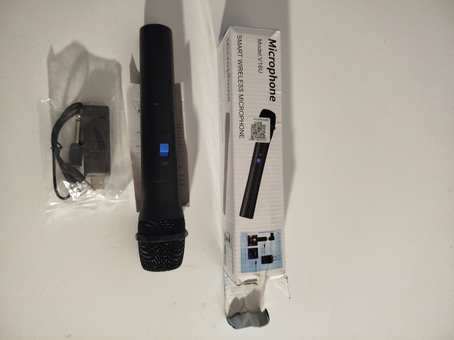 Bezprzewodowy Mikrofon Dynamiczny V16U – Karaoke – Odbiornik USB – Zestaw