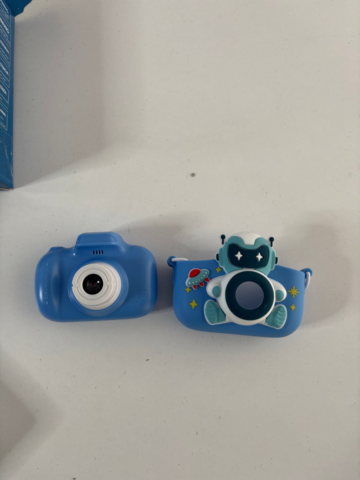 Aparat Cyfrowy dla Dzieci – Kamera 2w1 z Motywem Kosmicznego Robota