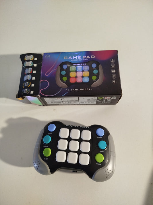 Gra Zręcznościowa Quick Push - Konsola Gamepad Pop It - 5 Trybów