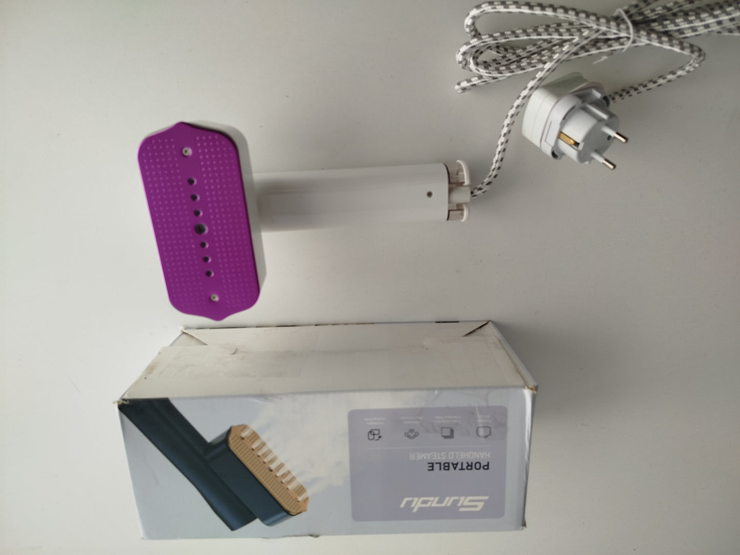 Parownica do Ubrań Sundu Portable Steamer – Biało-Fioletowa – Mocna