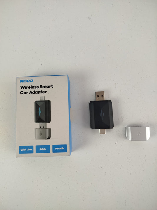 Adapter Bezprzewodowy RC22 – CarPlay i Android Auto bez kabli!