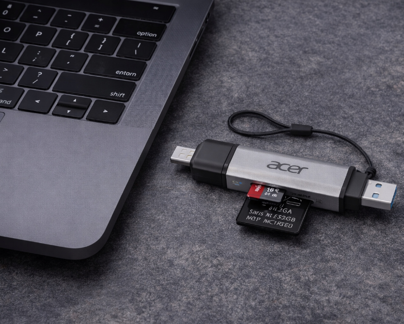 Czytnik Kart SD MicroSD USB-C USB 3.0 Adapter iPhone MacBook srebrno biały